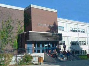 schools Perth District Collegiate Institute